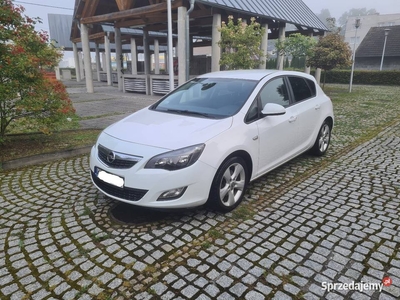 Opel Astra J 2011r. 1.7cdTi *Klima *Alufelgi *Hak *Ładny Stan