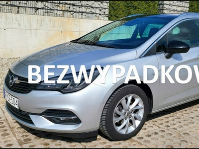 Opel Astra K Sportstourer Facelifting 1.2 Turbo 145KM 2022