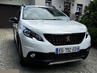 Peugeot 2008 I SUV Facelifting 1.2 PureTech 130KM 2016