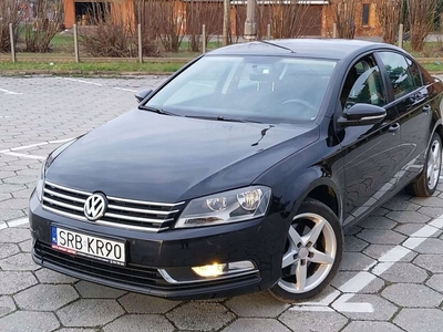 Volkswagen Passat B7 Limousine 1.4 TSI 122KM 2011