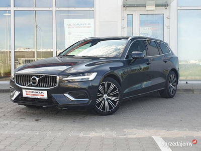 Volvo V60, 2019r. Panorama, App Link, Skóra, FV23%