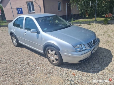 vw BORA ładna z opłatami 2002r