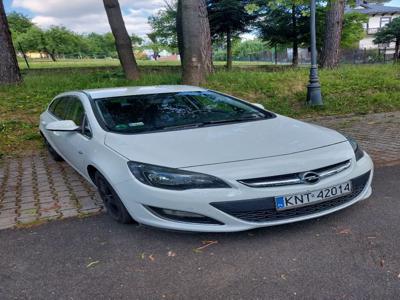 Używane Opel Astra - 25 000 PLN, 241 570 km, 2013