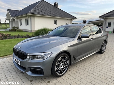 BMW Seria 5 530i xDrive M Sport sport