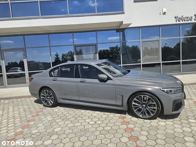 BMW Seria 7 750i xDrive sport