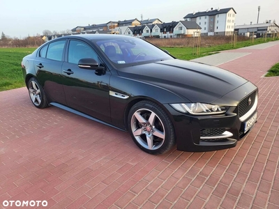 Jaguar XE 2.0 D R-Sport