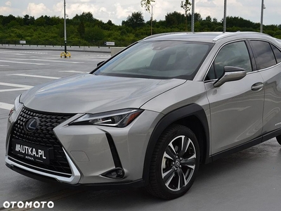 Lexus UX 250h (E-FOUR) Executive Line