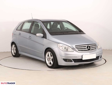 Mercedes B-klasa 2.0 134 KM 2006r. (Piaseczno)