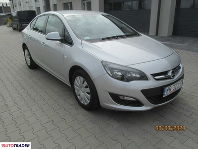 Opel Astra 1.4 benzyna 140 KM 2015r. (Komorniki)