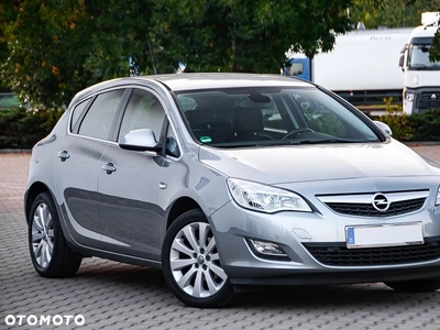 Opel Astra 1.4 Turbo Cosmo