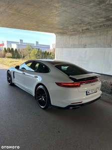 Porsche Panamera Standard