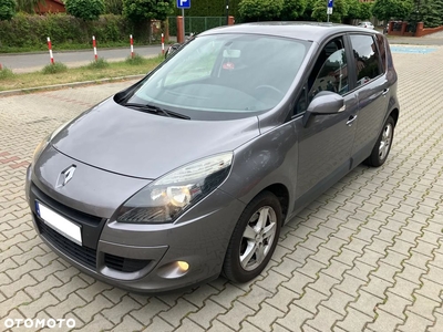 Renault Scenic 1.6 16V 110 Dynamique