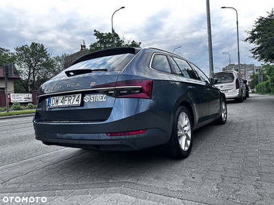 Skoda Superb Combi 2.0 TDI DSG Style