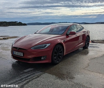 Tesla Model S Performance