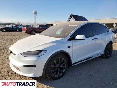 Tesla Model X benzyna 2023r. (PHOENIX)