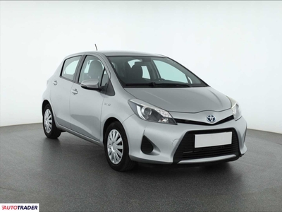 Toyota Yaris 1.5 99 KM 2014r. (Piaseczno)