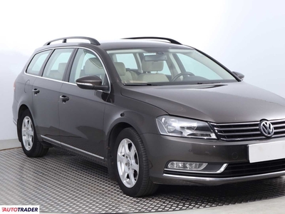 Volkswagen Passat 2.0 138 KM 2013r. (Piaseczno)