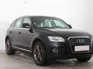 Audi Q5 II , Skóra, Navi, Xenon, Bi-Xenon, Klimatronic, Tempomat,