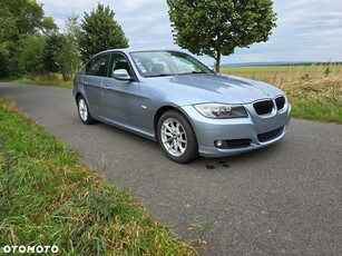 BMW Seria 3 320i