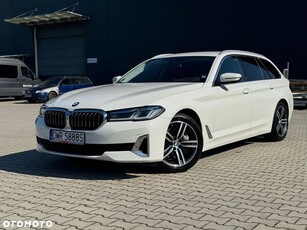 BMW Seria 5 540d xDrive Touring Luxury Line