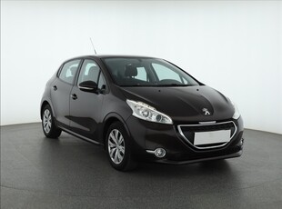 Peugeot 208 , Salon Polska, Serwis ASO, Tempomat