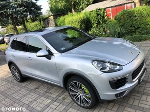 Porsche Cayenne S Hybrid Tiptronic S