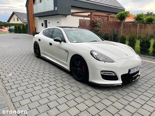 Porsche Panamera Turbo