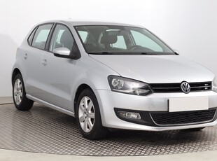 Volkswagen Polo V , Salon Polska, Klima, Tempomat, Parktronic