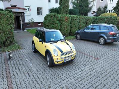 Ładny żółty Mini Cooper 1.6 benzyna plus gaz