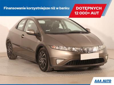 Honda Civic VIII Hatchback 3d 1.8 i-VTEC 140KM 2007