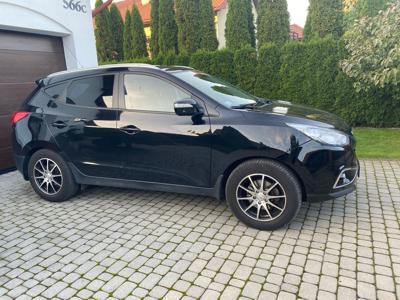 Hyundai ix35 2011 rok stan idealny z pełnym dodatkowym wyposażeniem.