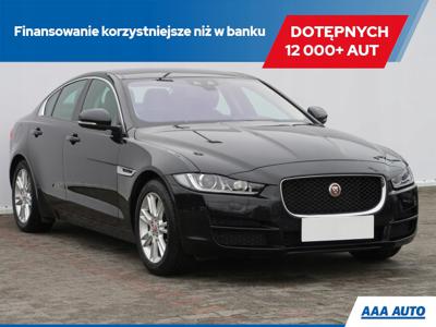 Jaguar XE Sedan 2.0 i4 240KM 2016