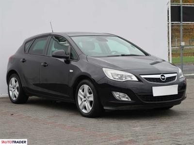 Opel Astra 1.7 108 KM 2011r. (Piaseczno)