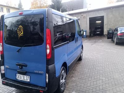 Opel Vivaro 2.0cdti 6 osób brygadówka