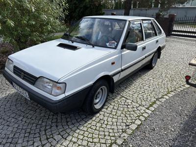 Polonez CARO 1.6