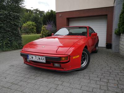 Porsche 944 1983