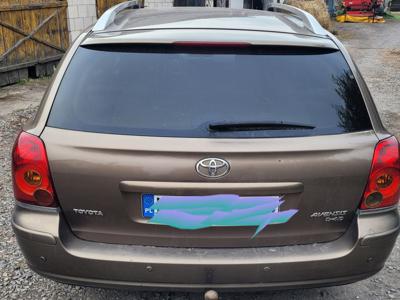 Toyota avensis 2.2tdi