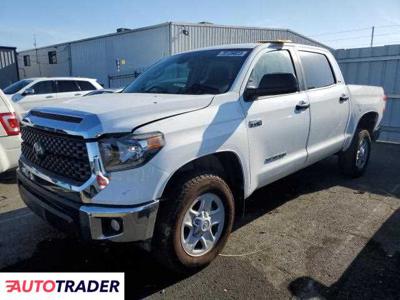 Toyota Tundra 5.0 benzyna 2020r. (VALLEJO)