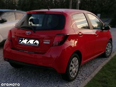 Yaris 2016 1 właściciel bezwypadkowy salon Polska benzyna