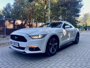 Ford mustang 3.7