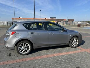 Samochód osobowy Mazda 3 2013