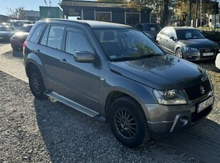 Suzuki Grand Vitara suzuki grand vitara 2.0i Automat 4x4 klima podgrzewane fotele 3m-c gwa