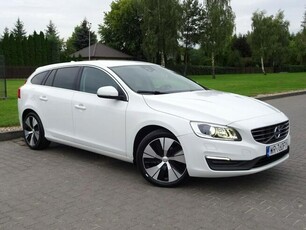 Volvo V60 Oryginał*Lakier*Grzane*Fotele*Czujniki*Parkowania*Zarejestrowany