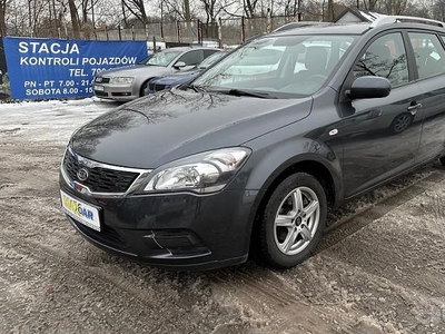 KIA CEE'D 1,4 Serwisowany Navi , Os