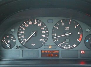 BMW 5 1998 520i 261961km Sedan