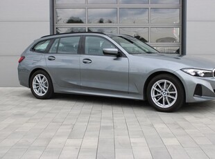 BMW Seria 3 318i