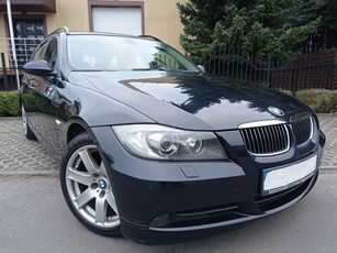 BMW Seria 3 325i