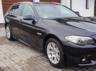 BMW Seria 5 520d xDrive Touring Luxury Line