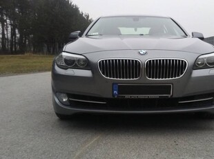 BMW Seria 5 528i xDrive Sport-Aut Luxury Line