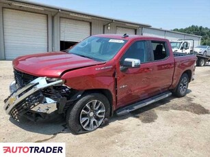 Chevrolet Silverado 5.0 benzyna 2022r. (GRENADA)